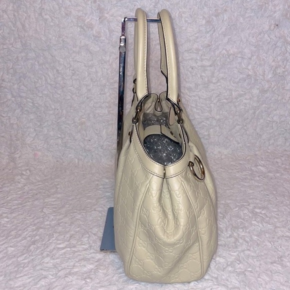 Gucci GG Guccissima Sukey Medium Leather Shoulder Tote Bag Purse in Cream - Picture 3 of 16
